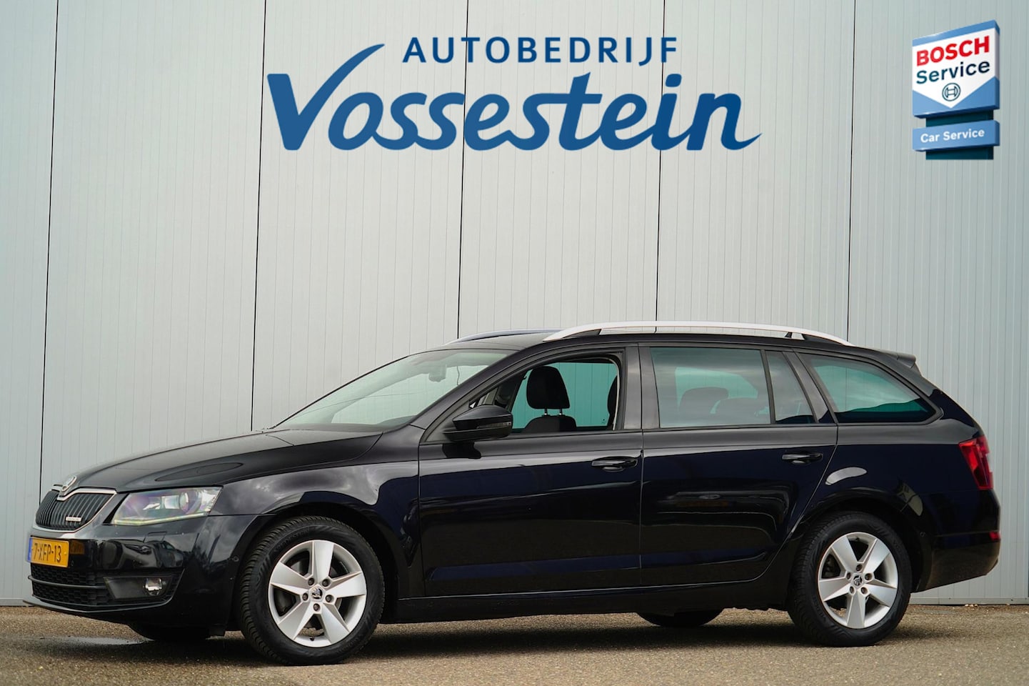Skoda Octavia Combi - 1.6 TDI Greenline Businessline / NL-Auto / Trekhaak / Navigatie / Xenon - AutoWereld.nl