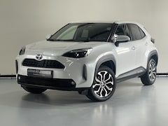 Toyota Yaris Cross - 1.5 Hybrid Automaat First Edition Camera / Navigatie