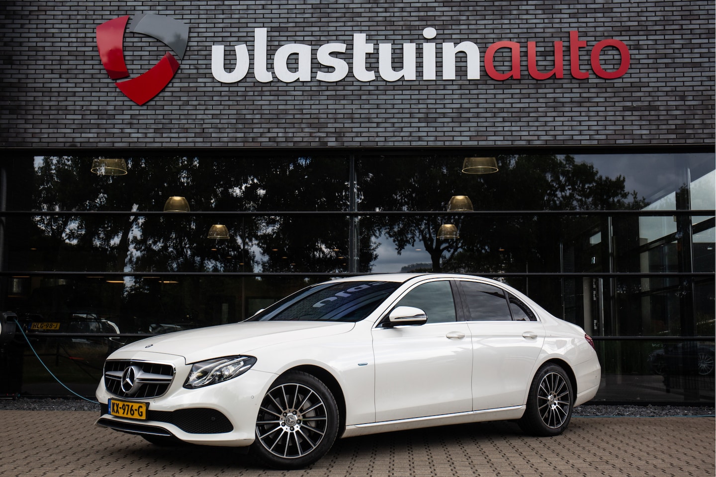 Mercedes-Benz E-klasse - 350 e Lease Edition 350 e Lease Edition , Luchtvering, Sfeerverlichting, - AutoWereld.nl