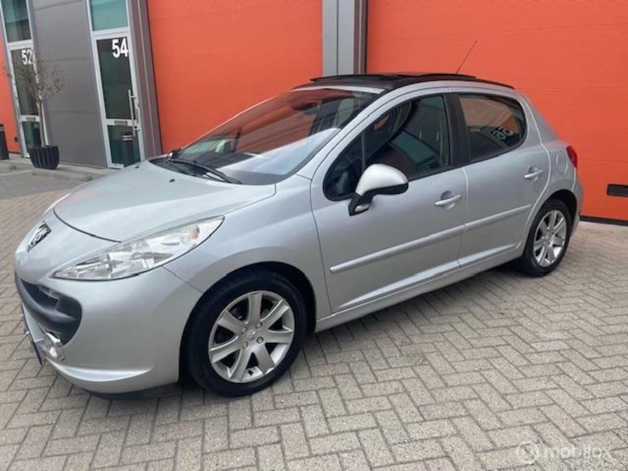 Peugeot 207 - 1.6 VTi XS Pack 5 DRS AUTOMAAT 133.000 KM NAP AIRCO - AutoWereld.nl