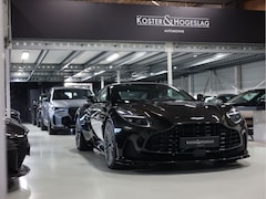 Aston Martin V8 Coupé - DB12 4.0 | Minotaur Green - Performance seat