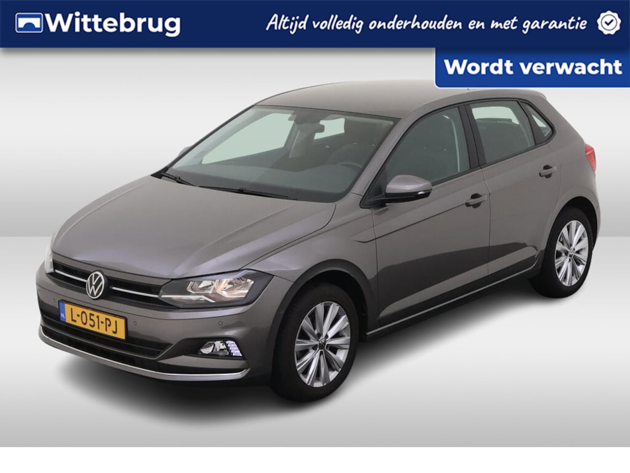 Volkswagen Polo - 1.0 TSI 110pk DSG Highline / Navigatie / Parkeersensoren / Clima / 16" LMV - AutoWereld.nl