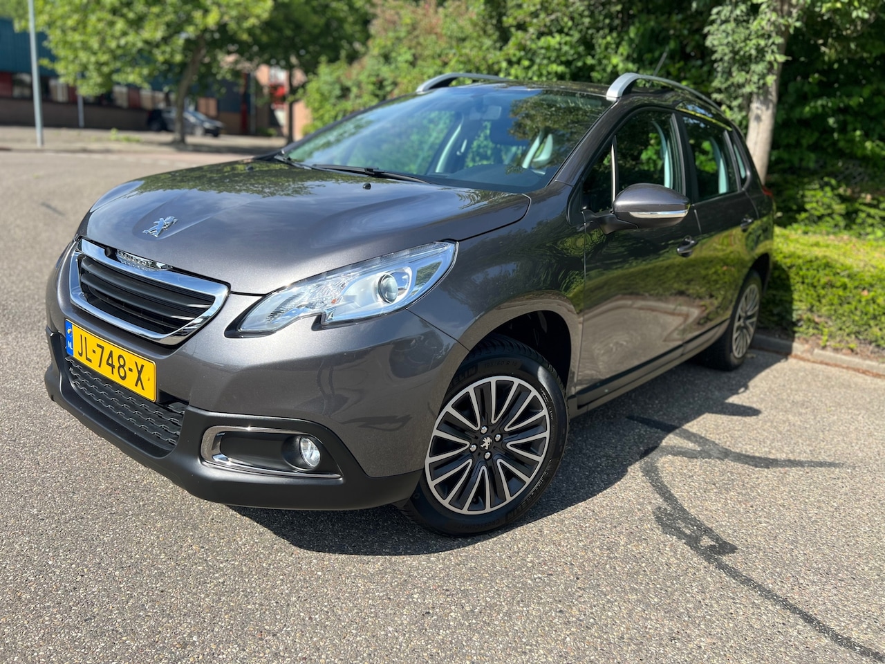 Peugeot 2008 - 1.2 |Nieuwe Distributie | Parkeer sensoren| Airco - AutoWereld.nl