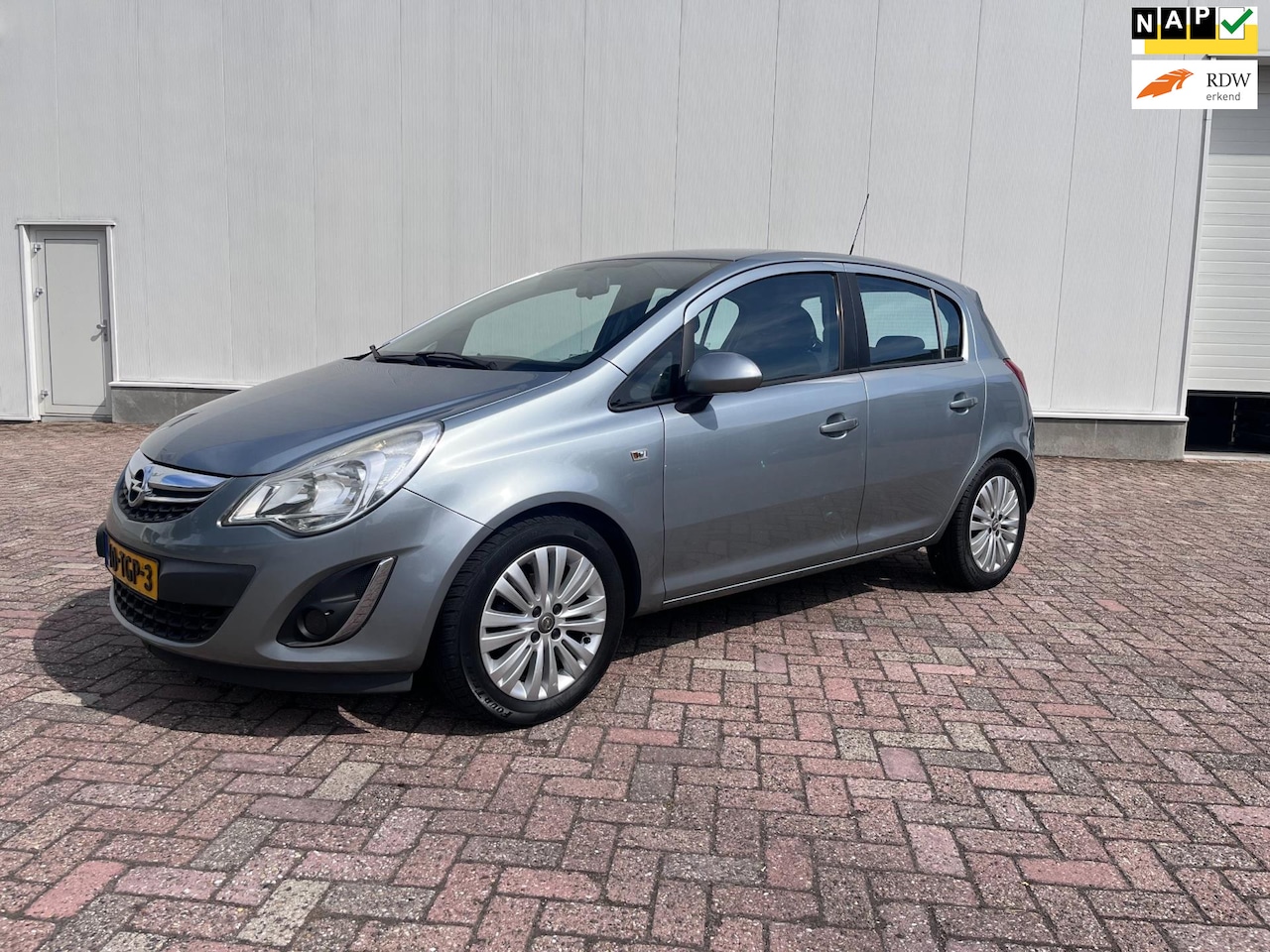 Opel Corsa - 1.4-16V Cosmo5 deurs airco Navigatie 2012 - AutoWereld.nl