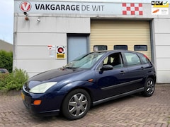 Ford Focus - 1.6-16V Ghia
