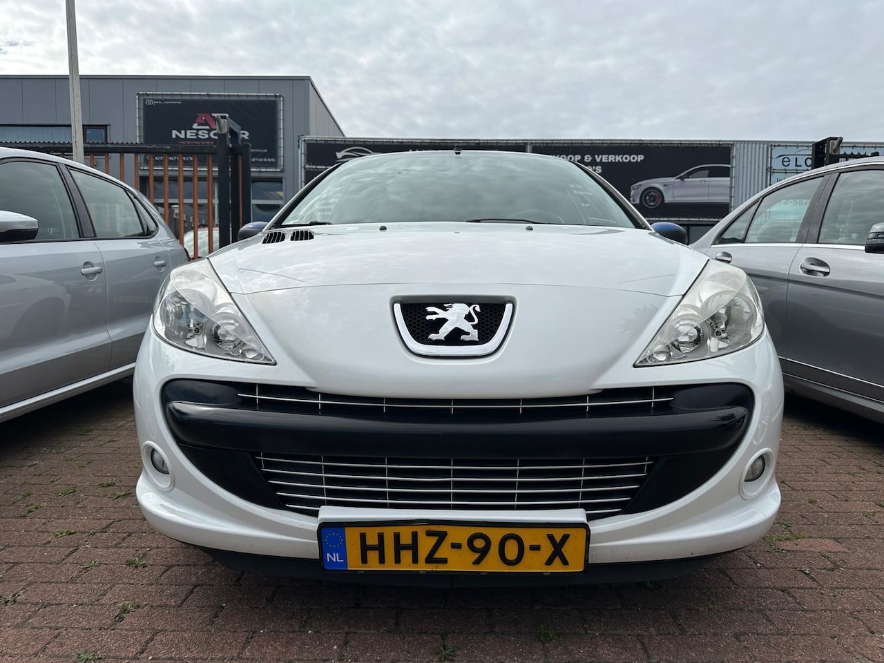 Peugeot 206 - 1.4 Urban Move LIMITED EDITION APK 7-4-26 133920 KM ALLE FACTUUR AANWEZIG - AutoWereld.nl