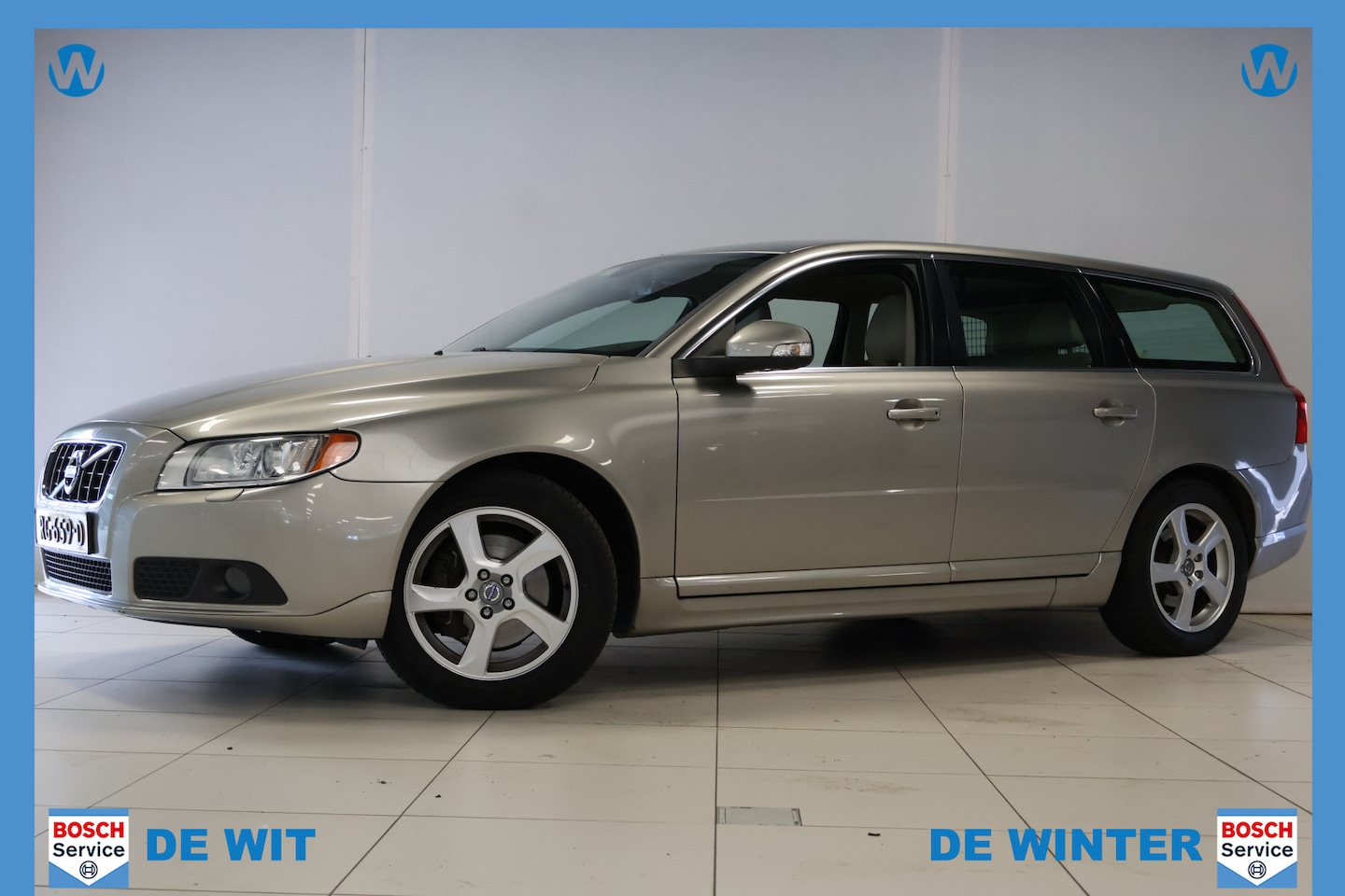Volvo V70 - 2.4 D5 Summum 2.4 D5 Summum - AutoWereld.nl