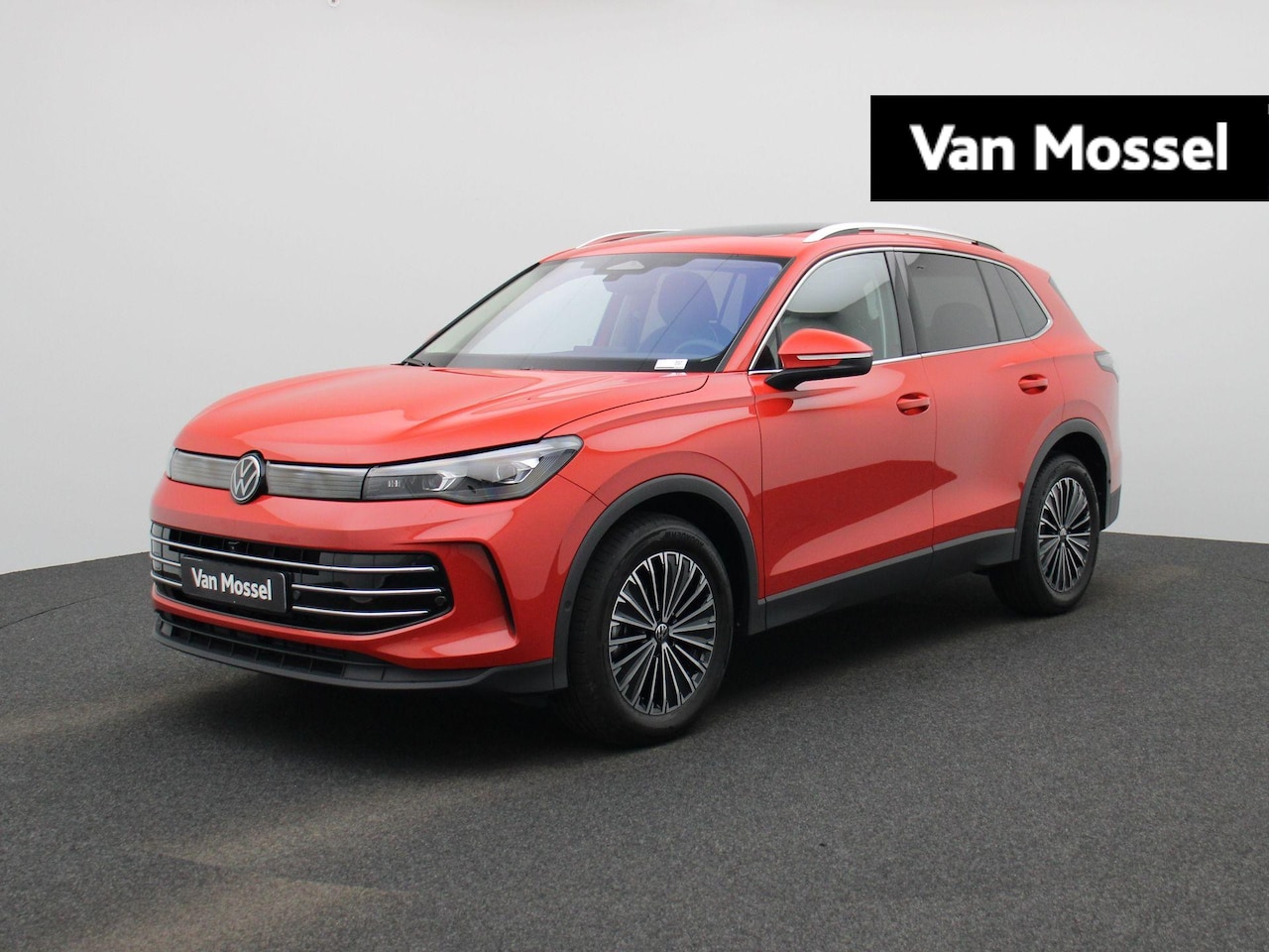 Volkswagen Tiguan - 1.5 eTSI Elegance 150 PK | Automaat | Mild Hybrid | Trekhaak |  Ergo Active Stoel | Digita - AutoWereld.nl