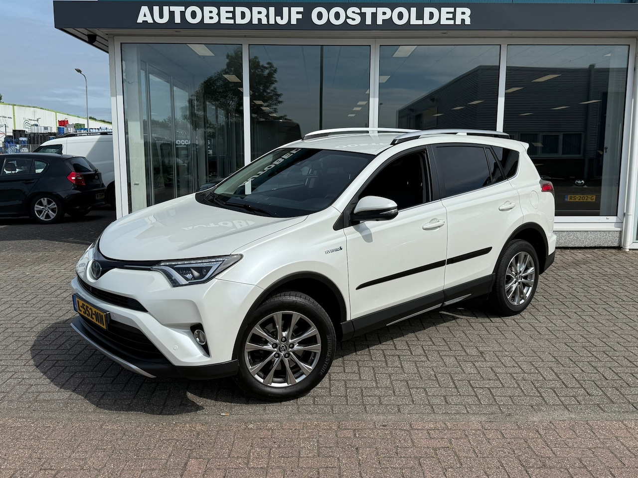Toyota RAV4 - 2.5 Hybrid Executive Business 2.5 Hybrid Executive Business - AutoWereld.nl