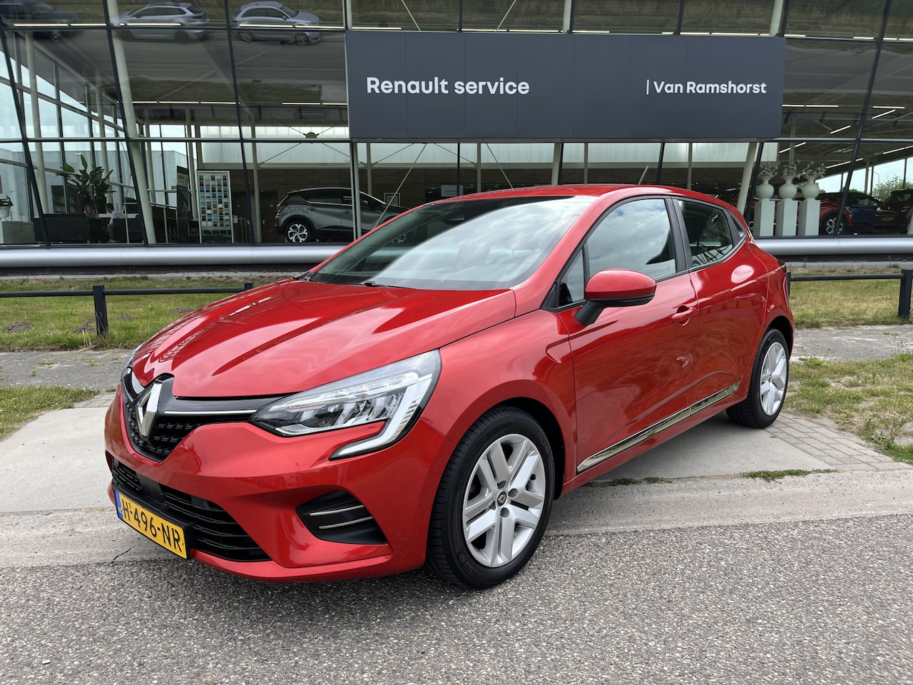 Renault Clio - 1.0 TCe Zen / Airco / Cruise / Applecarplay - Androidauto / DAB / - AutoWereld.nl
