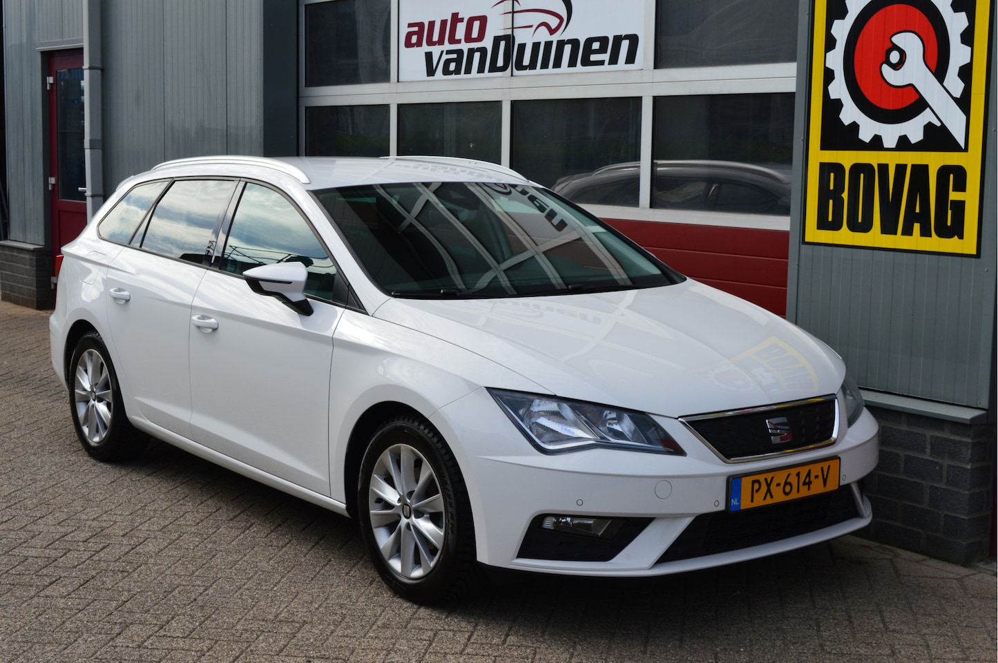 SEAT Leon ST - 1.0 EcoTSI Style Business Intense O.a: Cruise, Clima, Navi, Carplay, DAB, Rijklaar, Etc. A - AutoWereld.nl