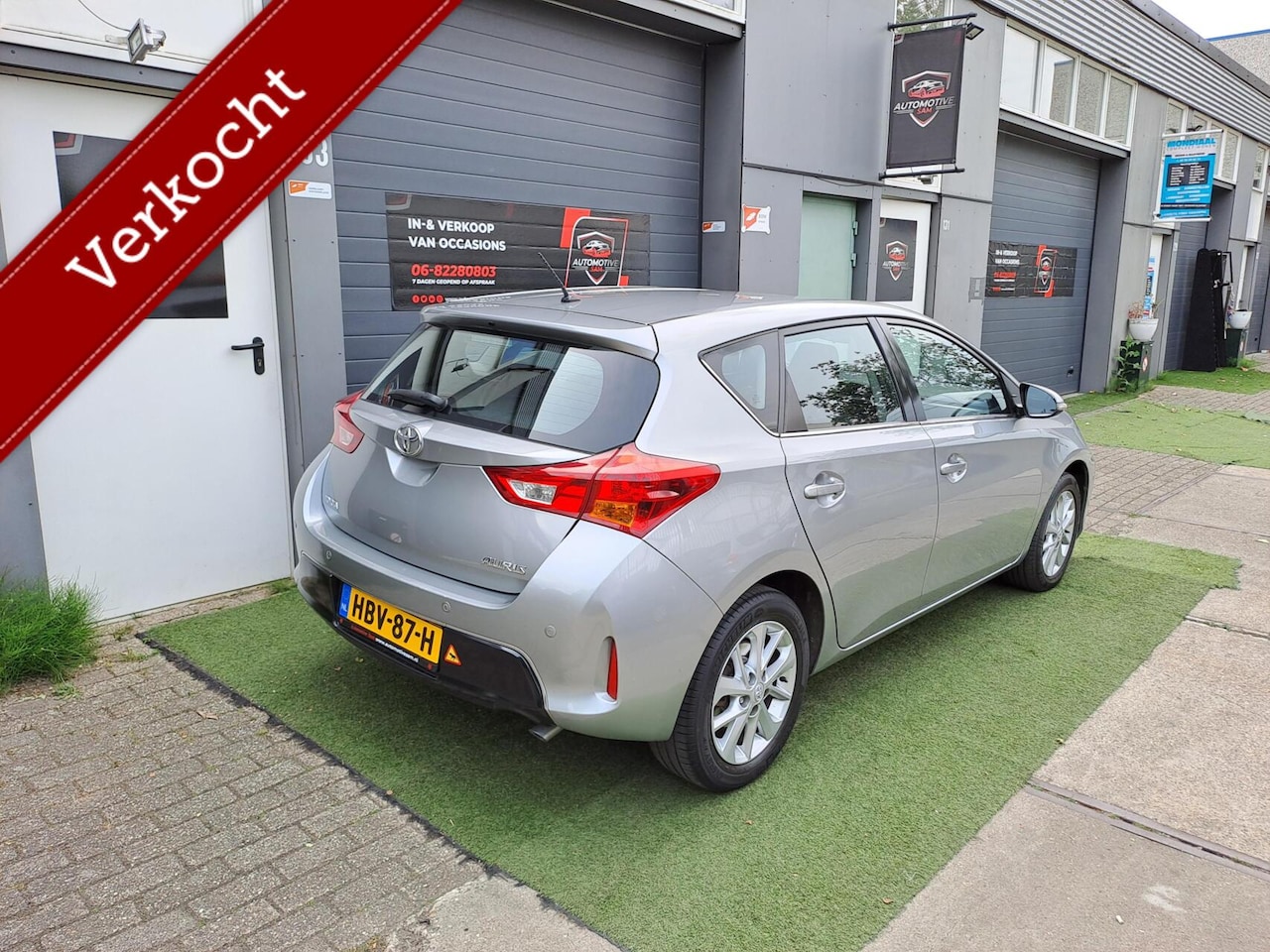Toyota Auris - 1.6 Aspiration Grijs 2013 Clima Cruise Camera - AutoWereld.nl