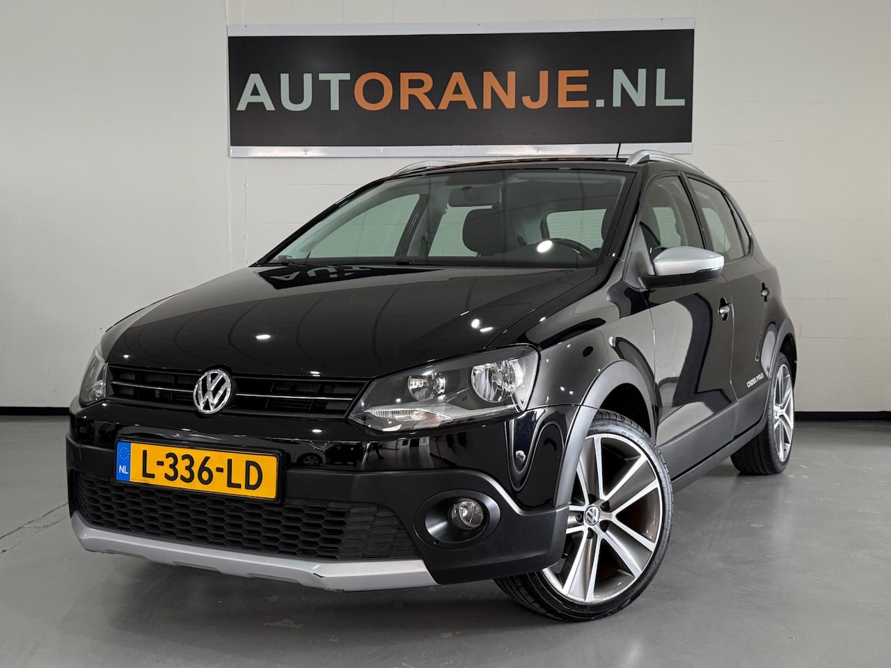 Volkswagen Polo - 1.2 TSI Cross-Airco-Cruise-Navi-APK - AutoWereld.nl