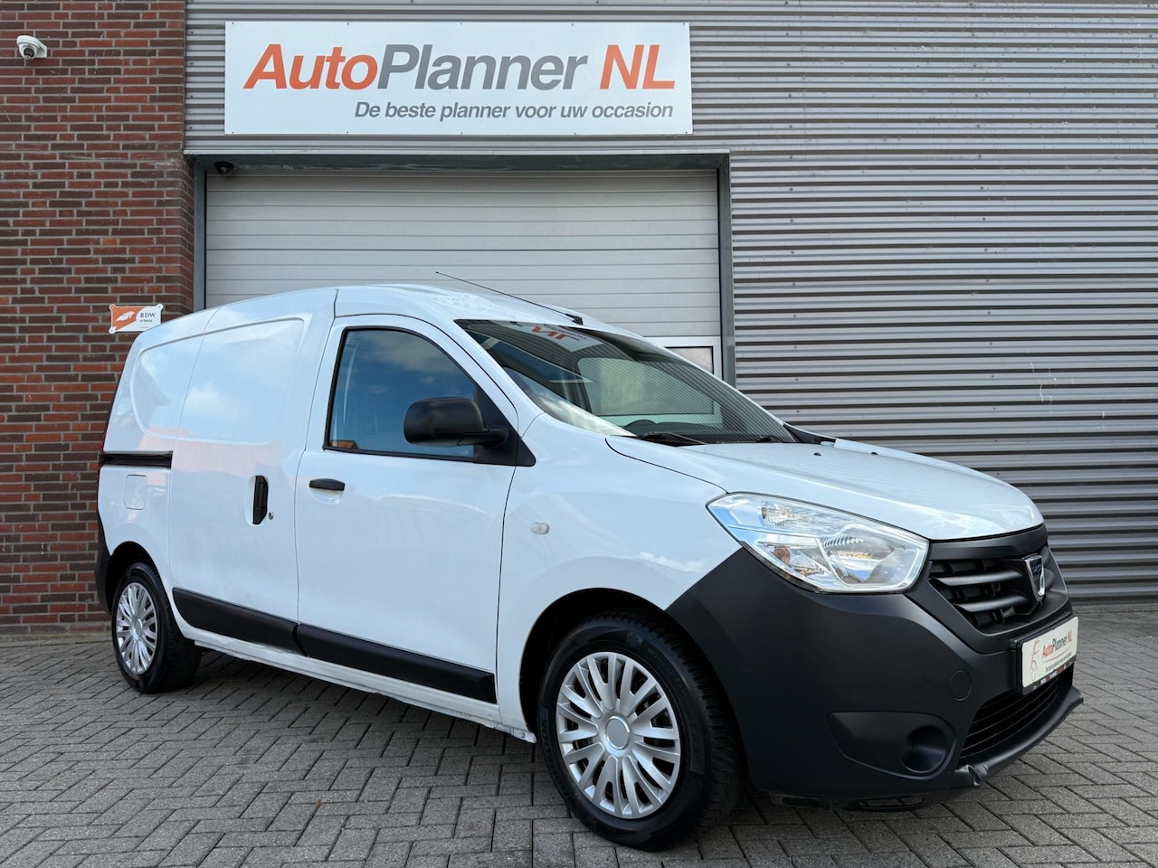 Dacia Dokker - 1.6 Basic! Btw Vrij! Nieuwe APK! - AutoWereld.nl