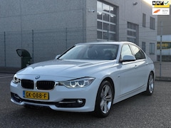 BMW 3-serie - 320i High Executive Sportline Trekhaak PDC AUT