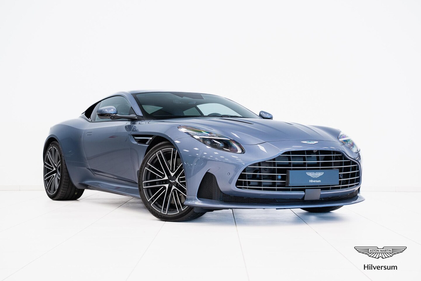 Aston Martin DB12 - Coupe 2025 NEW - AutoWereld.nl