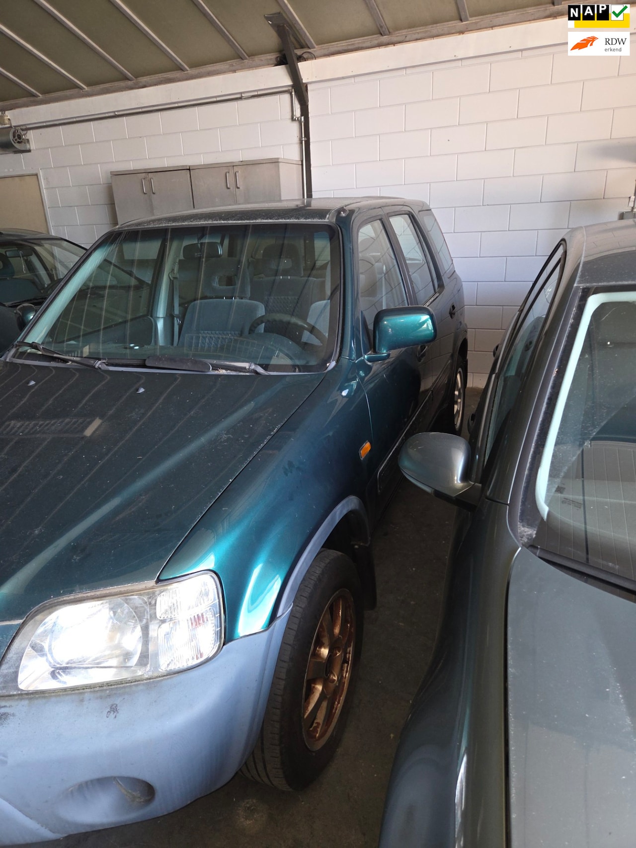 Honda CR-V - 2.0i-16V LS 2.0i-16V LS - AutoWereld.nl