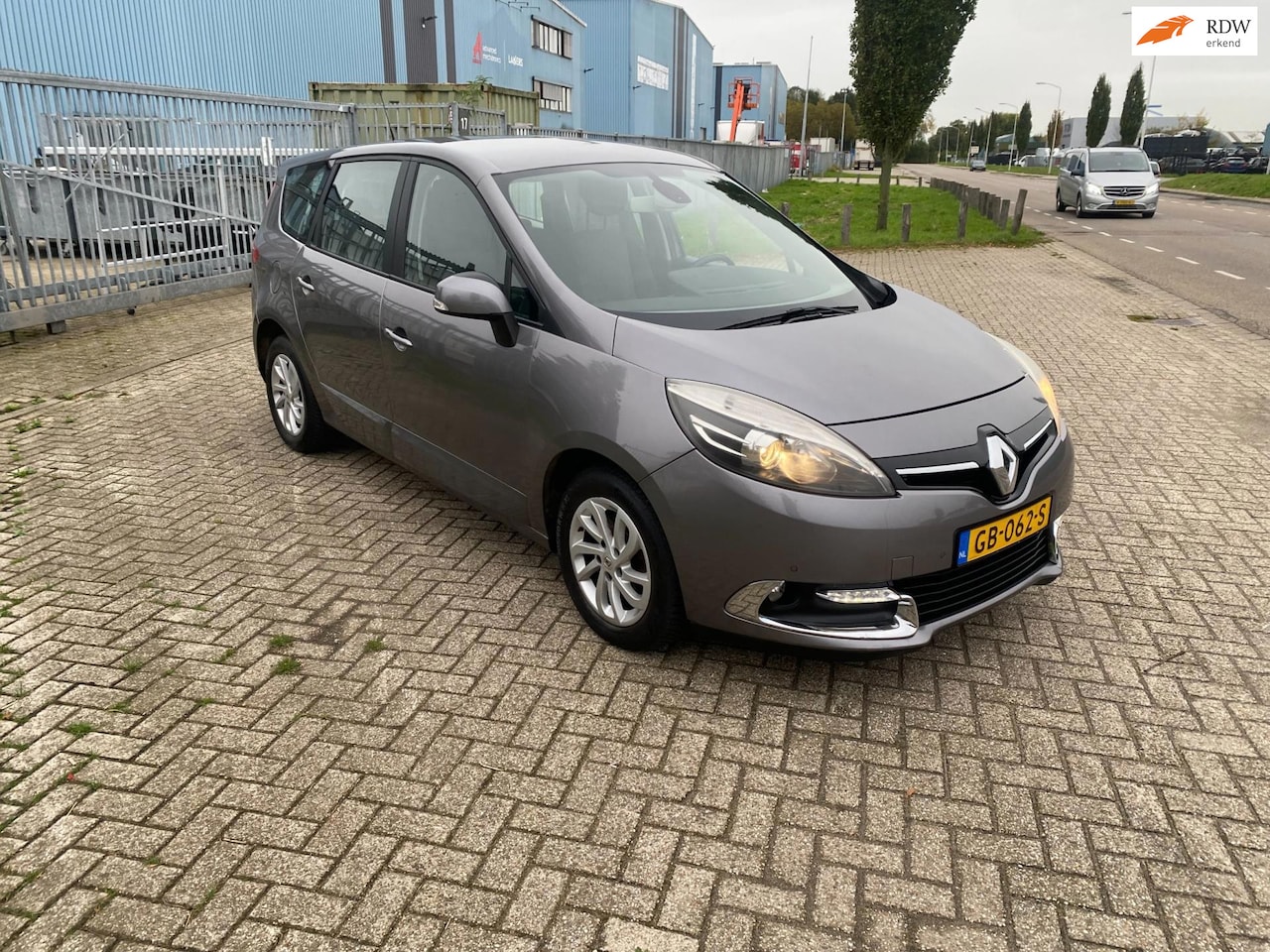 Renault Grand Scénic - 1.5 dCi Express. 7p. 1.5 dCi Express. 7p. - AutoWereld.nl