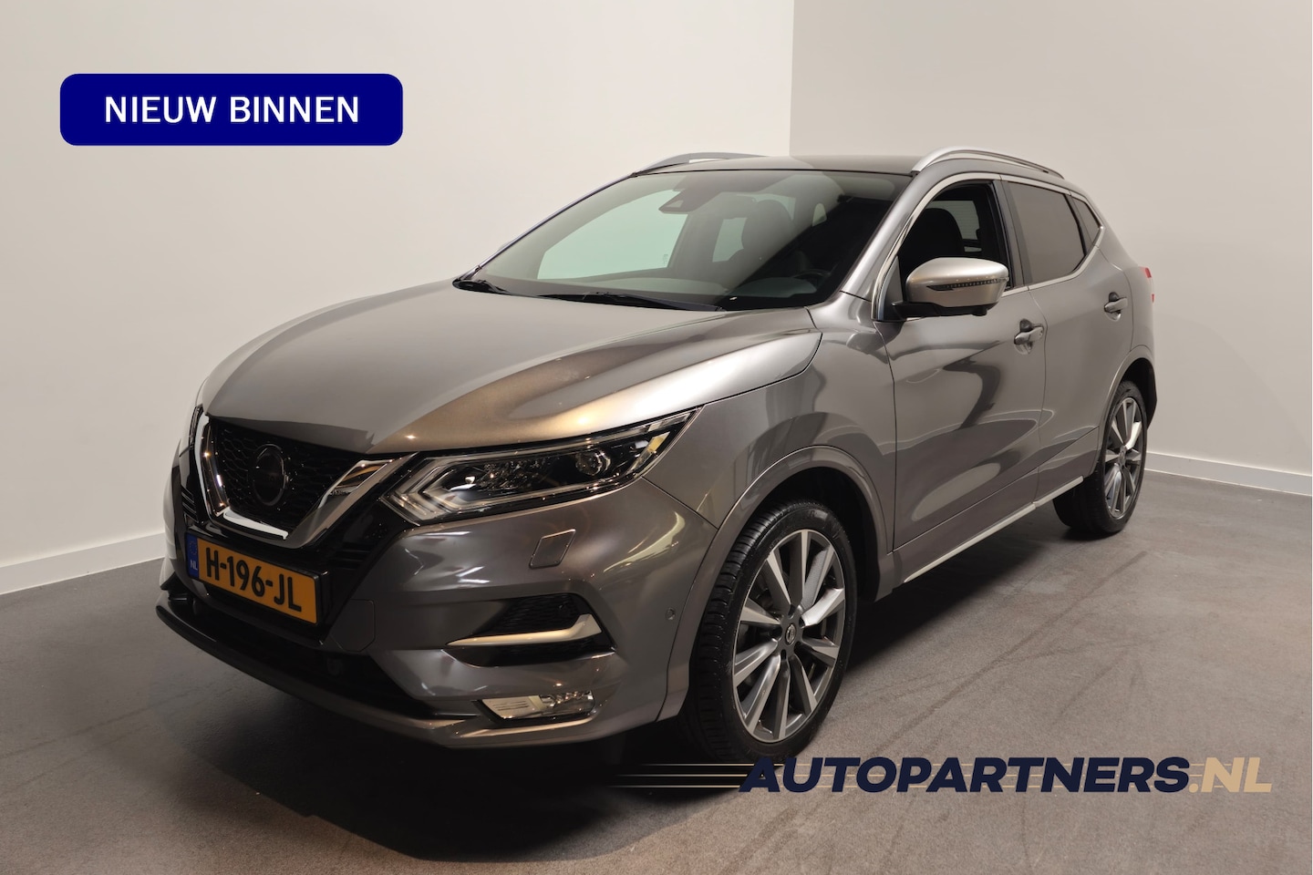Nissan Qashqai - 1.3 DIG-T Tekna + -  Apple Carplay/Android Auto - Leder - Panoramadak - Bose premium audio - AutoWereld.nl