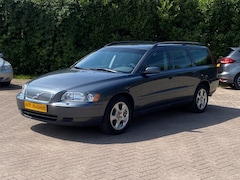 Volvo V70 - 2.5T AWD 5 speed Youngtimer