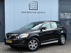 Volvo XC60 - 2.4 D5 AWD 185pk Autom. Momentum Leder Navi Clima Cruise