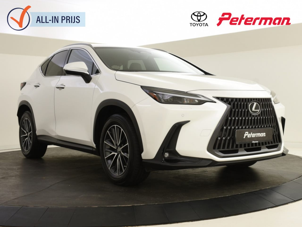 Lexus NX - 450h+ AWD Luxury Line editon| PDC V+A | Lederen bekleding - AutoWereld.nl