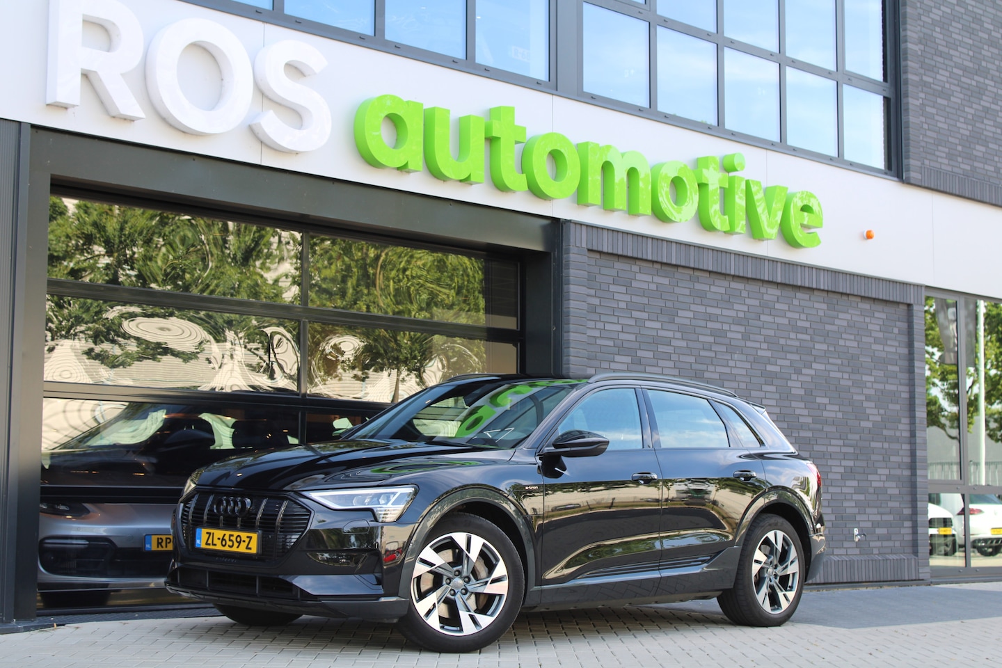 Audi e-tron - e-tron 55 quattro advanced 95 kWh | NAP | CAMERA | STOELVERW | DEALER ONDERH | - AutoWereld.nl