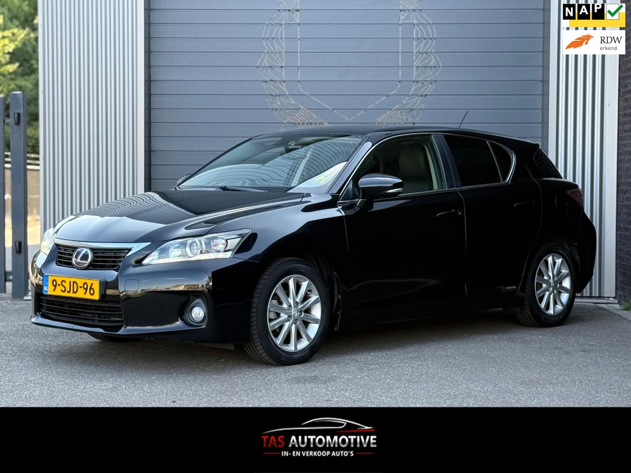 Lexus CT 200h - Business Style 2 EIG / NAVI / CLIMA / LEER - AutoWereld.nl