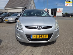 Hyundai i20 - 1.4i i-Catcher