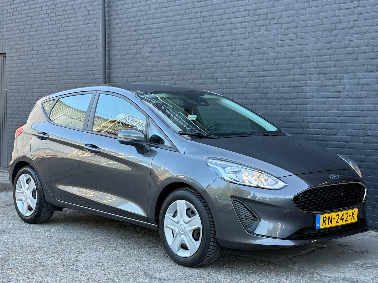 Ford Fiesta - 1.1 Trend NAVI | PDC | CARPLAY | AIRCO | NWE APK - AutoWereld.nl
