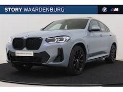 BMW X4 - xDrive20i M Sport Automaat / Panoramadak / Sportstoelen / Achteruitrijcamera / Adaptieve L