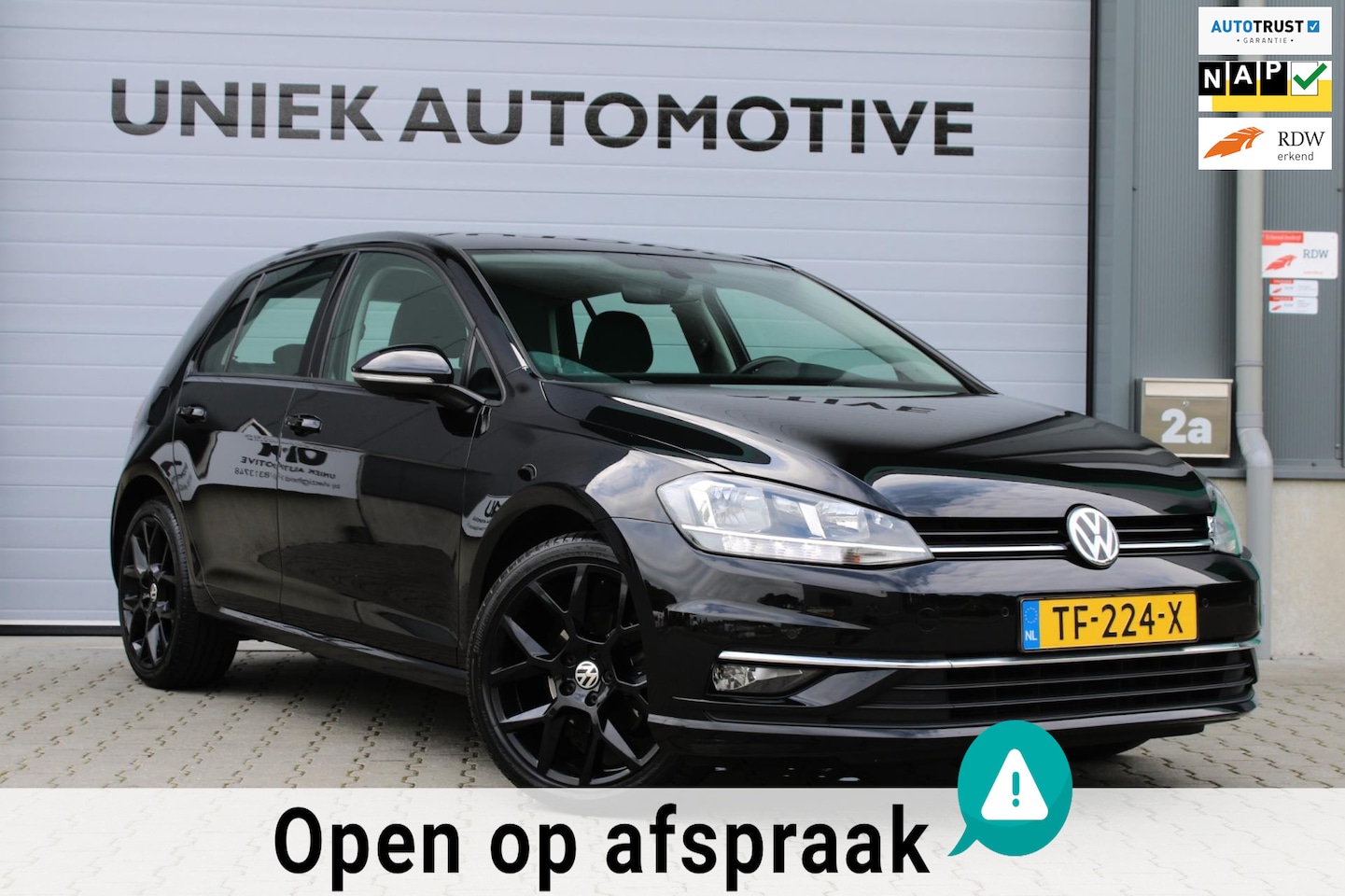 Volkswagen Golf - 1.0 TSI DSG COMFORTLINE | NAVIGATIE | CAMERA | 18" BLACK LMVG | LED | CARPLAY | PDC V + A - AutoWereld.nl