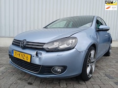 Volkswagen Golf - 1.4 TSI Highline - Airco - Cruise - Navi - Schade