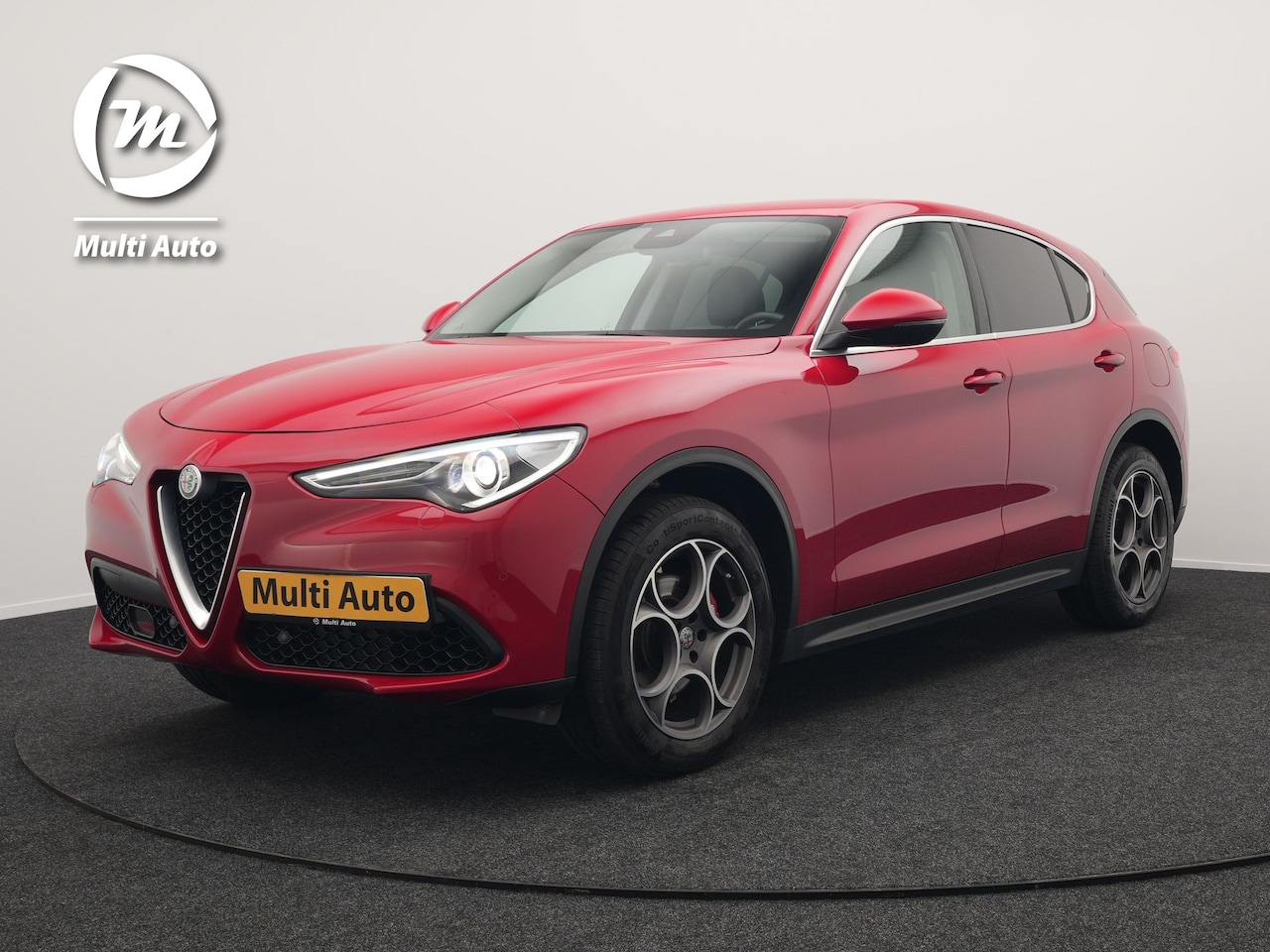 Alfa Romeo Stelvio - 2.0 T AWD Super Q4 200pk Dealer O.H | Trekhaak Afn. | Lederen Sportstoelen Memory | Camera - AutoWereld.nl
