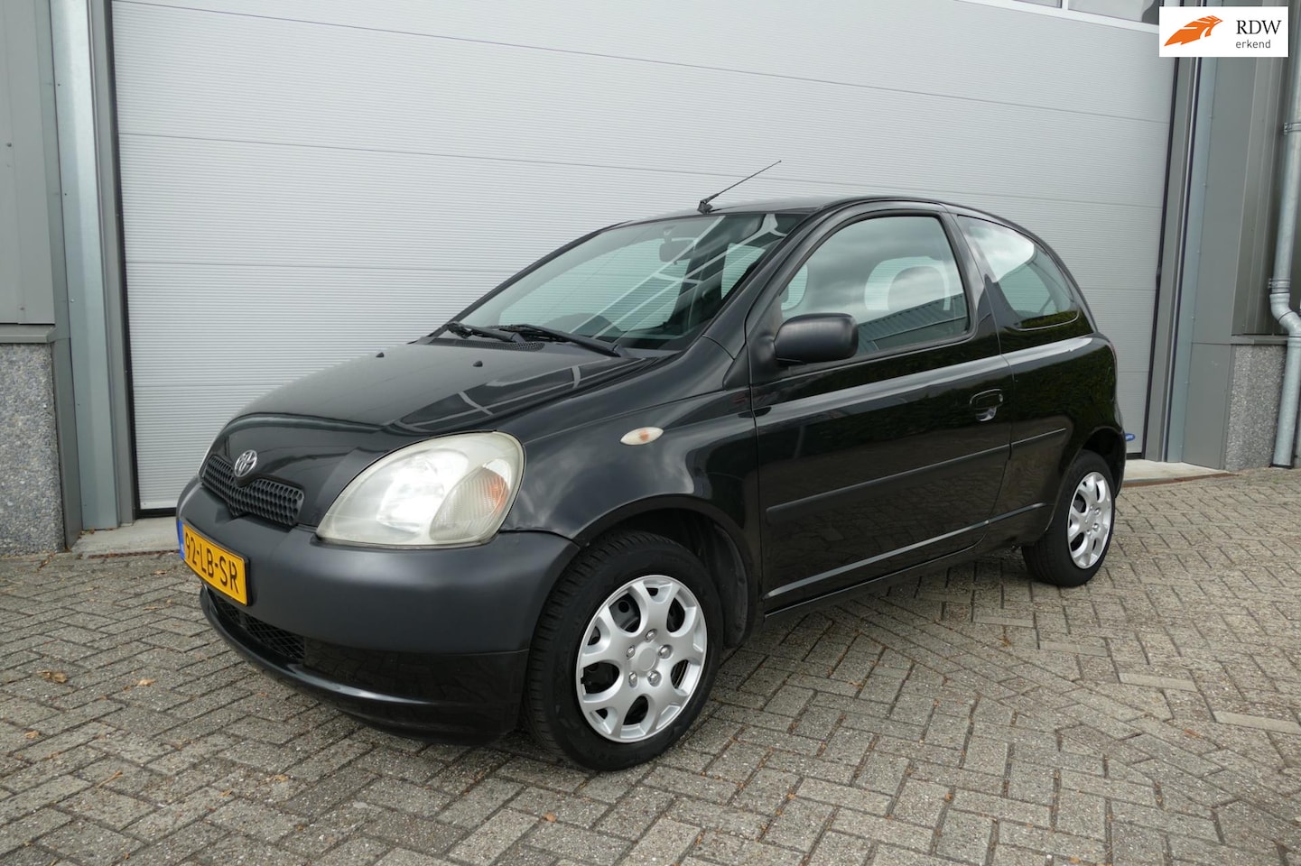 Toyota Yaris - 1.0 VVT-i Apk 16-07-2026 Stuurbekrachtiging - AutoWereld.nl