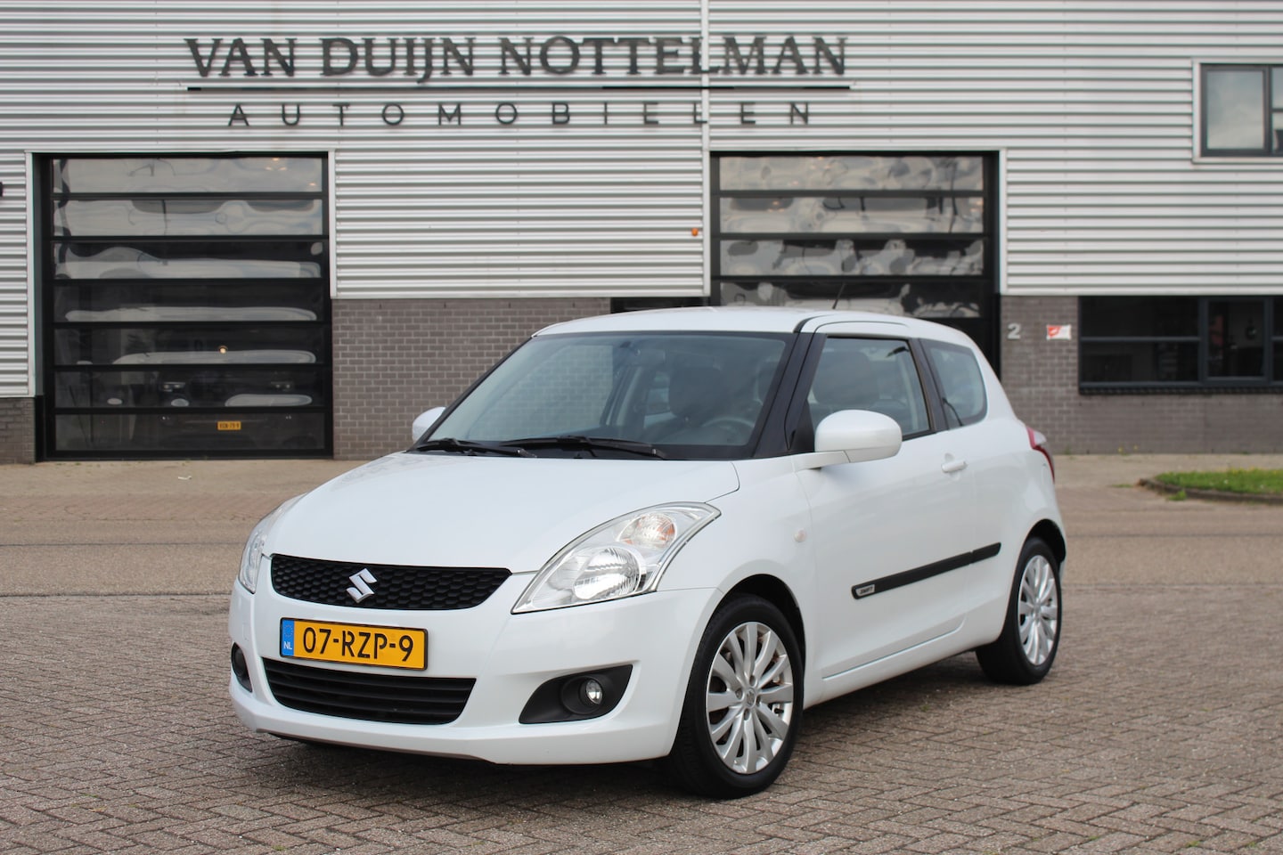 Suzuki Swift - 1.2 Exclusive EASSS / Keyless / Clima / N.A.P. - AutoWereld.nl