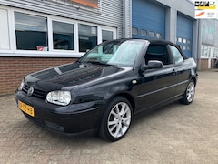 Volkswagen Golf Cabriolet - 1.8