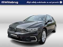 Volkswagen Passat Variant - 1.4 TSI PHEV 218pk DSG GTE Business / Navigatie / Achteruitrijcamera / Stuur & Stoelverwar