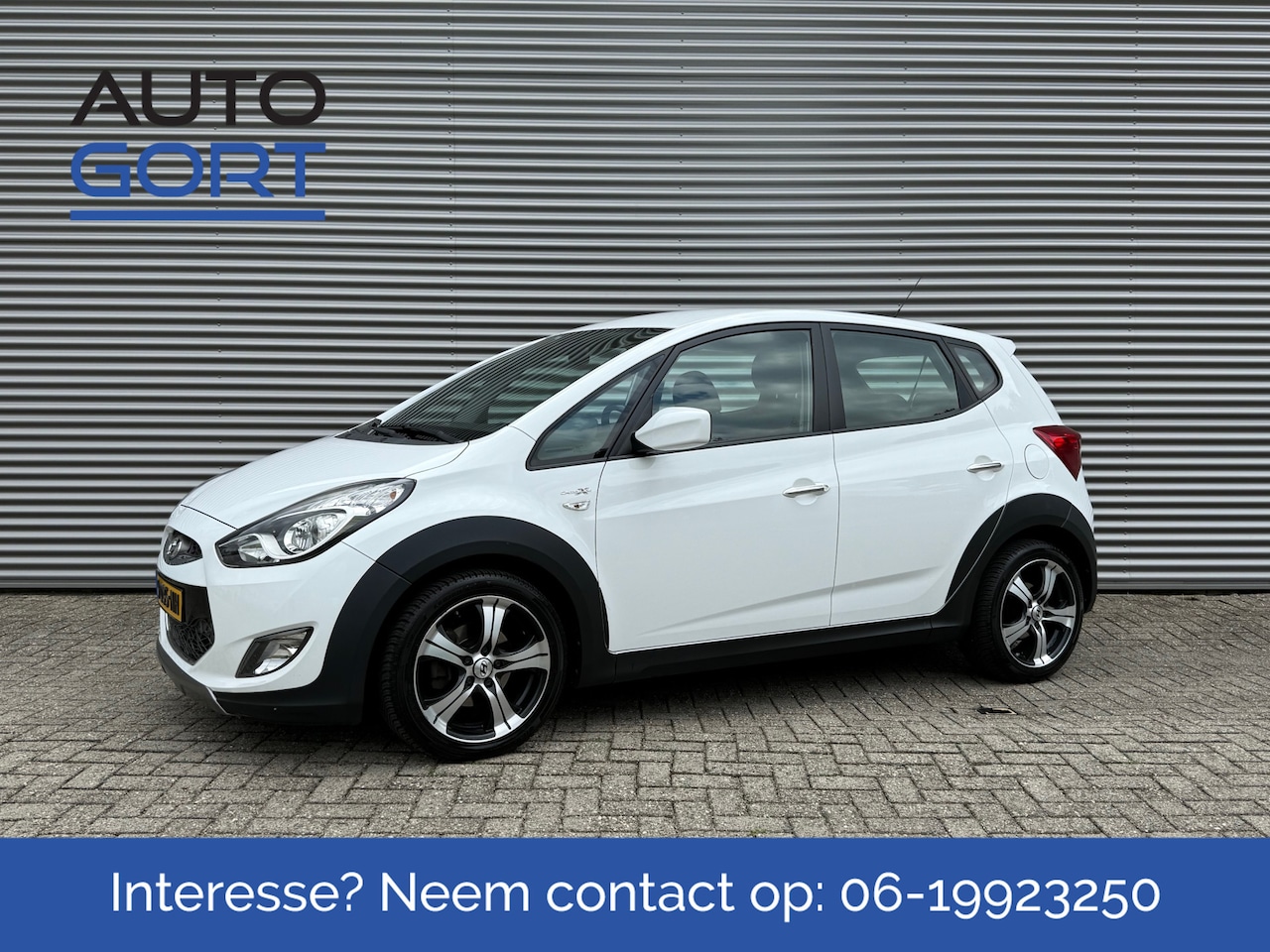 Hyundai ix20 - 1.6i Crossline X | Airco | Hoge instap | Trekhaak | 6 bak | - AutoWereld.nl