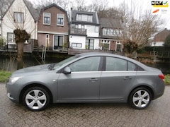 Chevrolet Cruze - 1.8 LT 141pk Clima Cruise Motor heeft koelprobleem