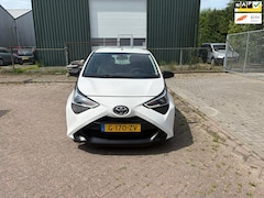 Toyota Aygo - 1.0 VVT-i x-fun cruise airco elk ramen bluetooth 30.000km nap zeer nette auto