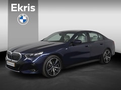 BMW 5-serie - 520i Sedan M-Sportpakket | Innovation Pack | Panoramadak | Leder | 20inch