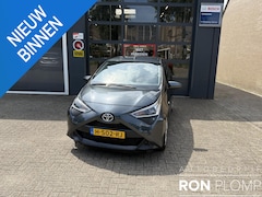 Toyota Aygo - 1.0 VVT-i x-play Automaat / Airco/ Apple carplay/ Camera/ LED
