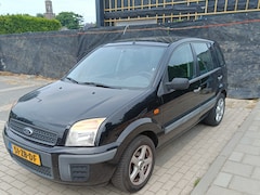 Ford Fusion - 1.4-16V Champion