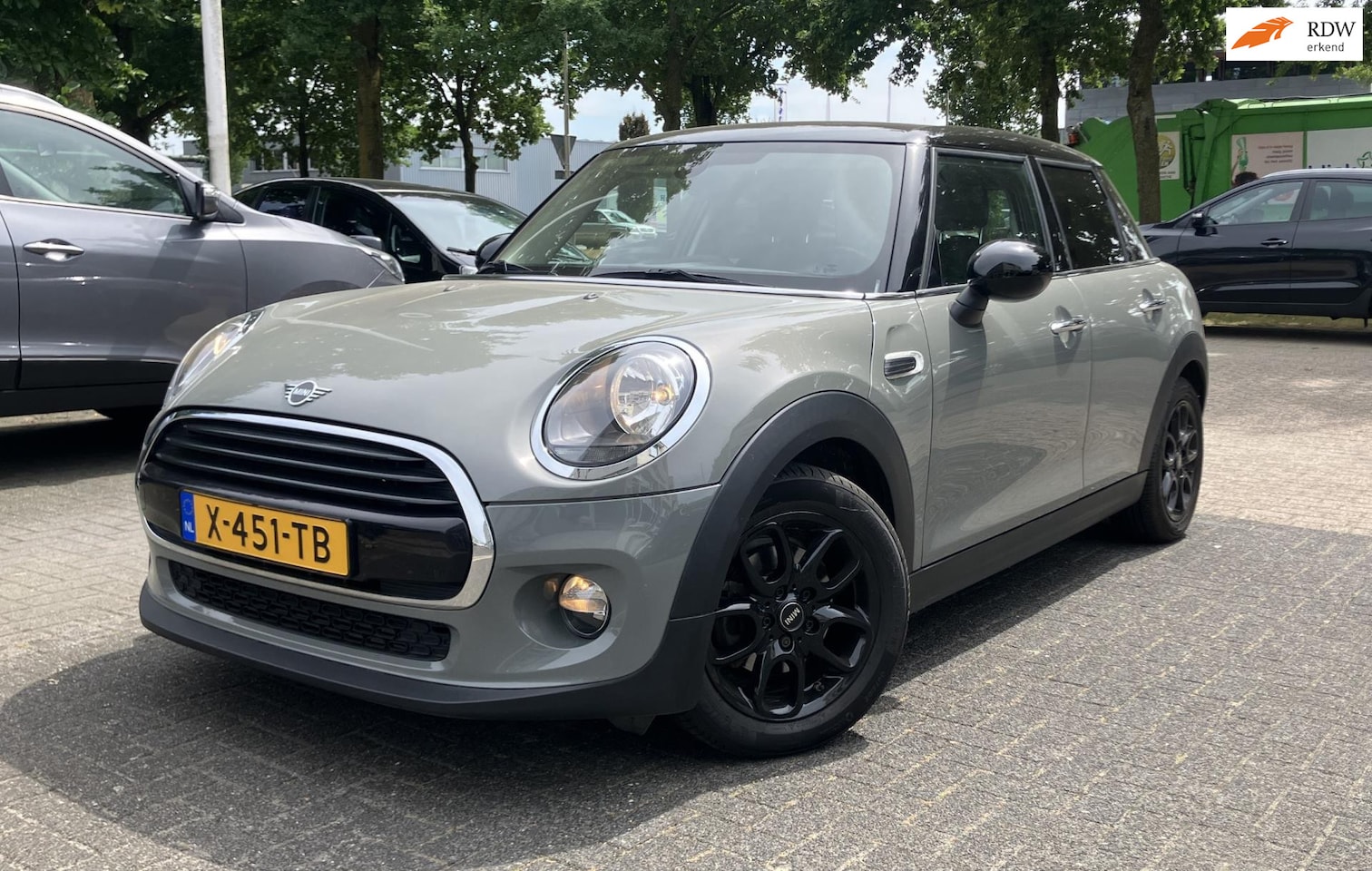 MINI Cooper - Mini 1.5 Salt Navi LM velgen Airco - AutoWereld.nl