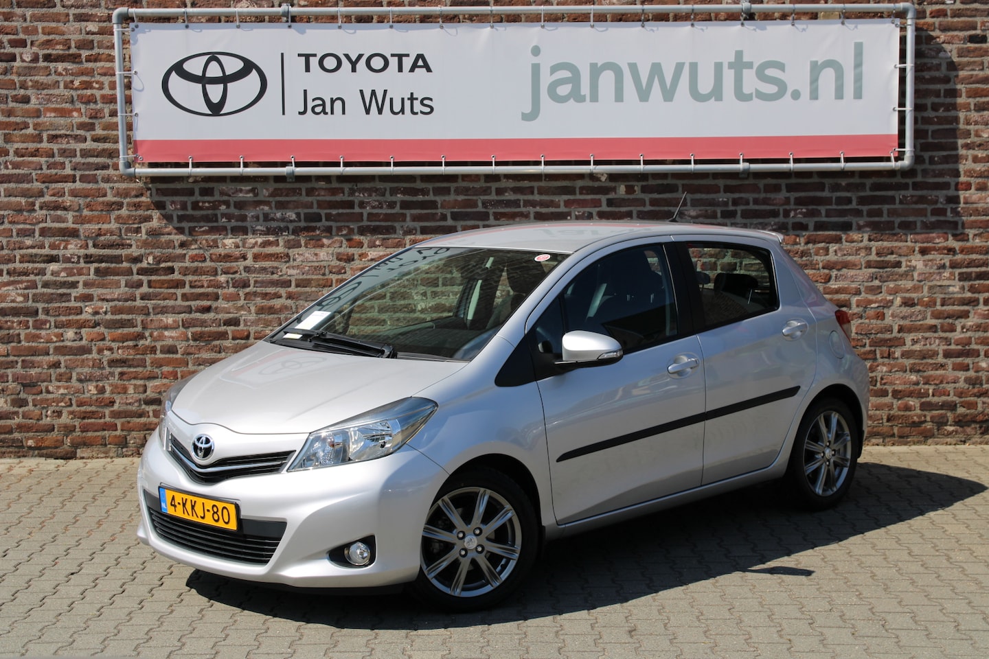 Toyota Yaris - 1.3 VVT-i Aspiration 1.3 VVT-i Aspiration Sport - AutoWereld.nl