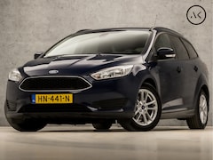 Ford Focus Wagon - 1.0 Sport (GROOT NAVI, TREKHAAK, GETINT GLAS, SPORTSTOELEN, LM VELGEN, CRUISE, PARKEERSENS