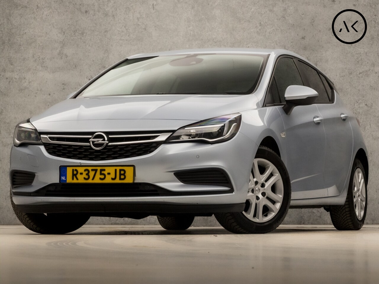 Opel Astra - 1.4 Turbo (APPLE CARPLAY, GROOT NAVI, STUUR/STOELVERWARMING, ADAPTIVE CRUISE, GETINT GLAS, - AutoWereld.nl