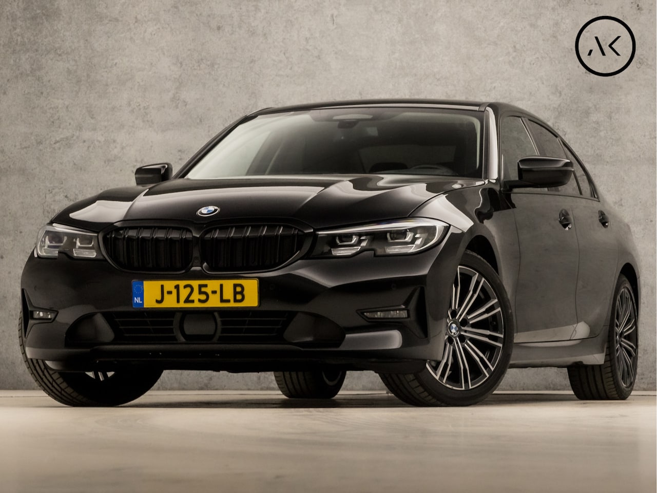 BMW 3-serie - 320d High Executive 191Pk Automaat (APPLE CARPLAY, GROOT NAVI, ADAPTIVE CRUISE, SFEERVERLI - AutoWereld.nl