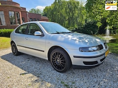 SEAT Leon - 1.6-16V Stella 5-deurs *apk:08-2026